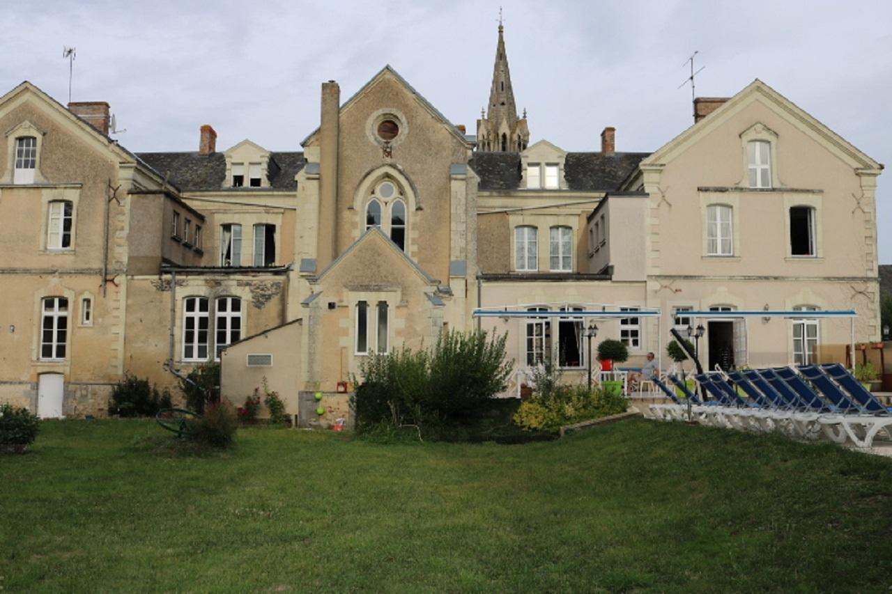 Logis Le Port Saint Aubin Hotel Morannes sur Sarthe-Daumeray Exterior photo