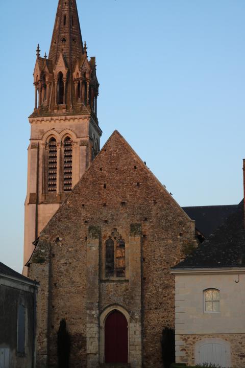 Logis Le Port Saint Aubin Hotel Morannes sur Sarthe-Daumeray Exterior photo